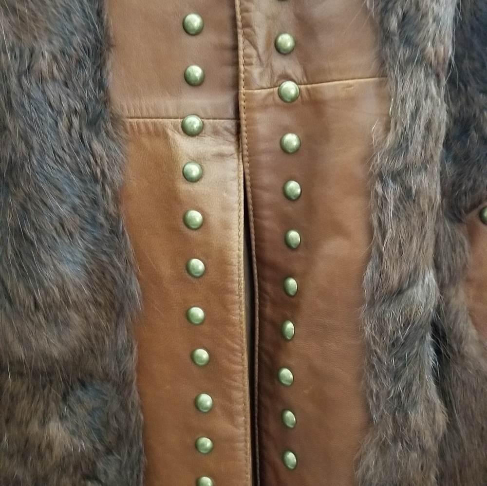 Med Full Length Fur Coat - Picture 9 of 9